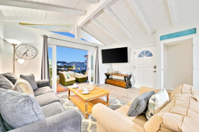 6 Bedroom Home with Rooftop Deck Between the Bay & the Beach